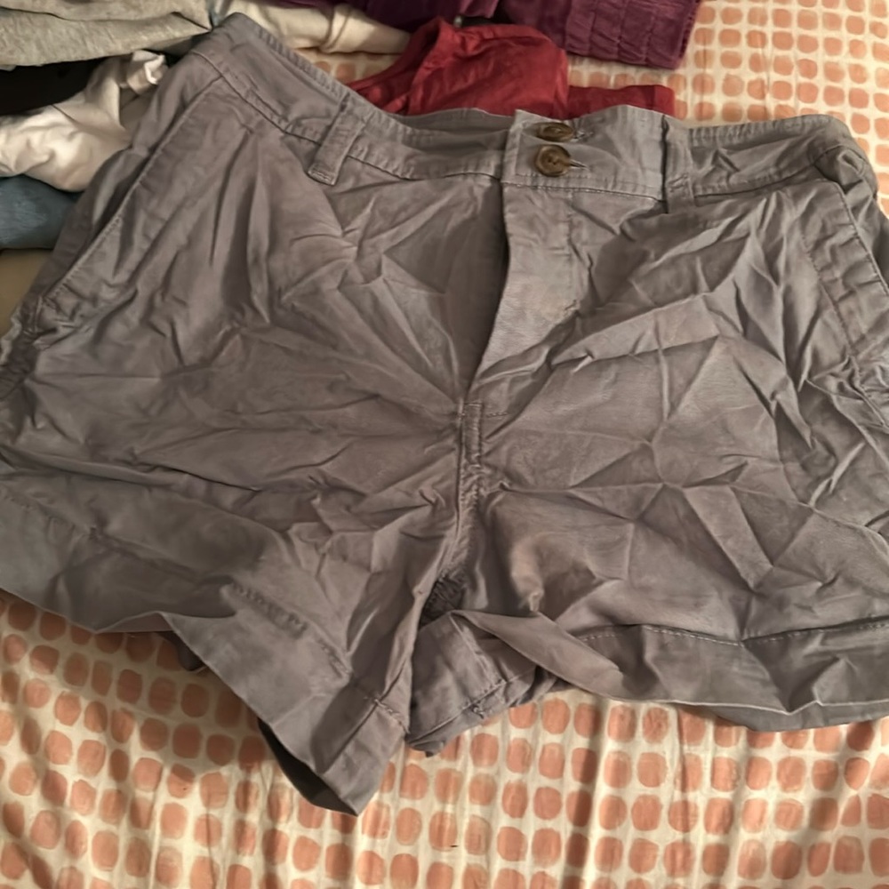 A new days pants size 4 doesn’t fit